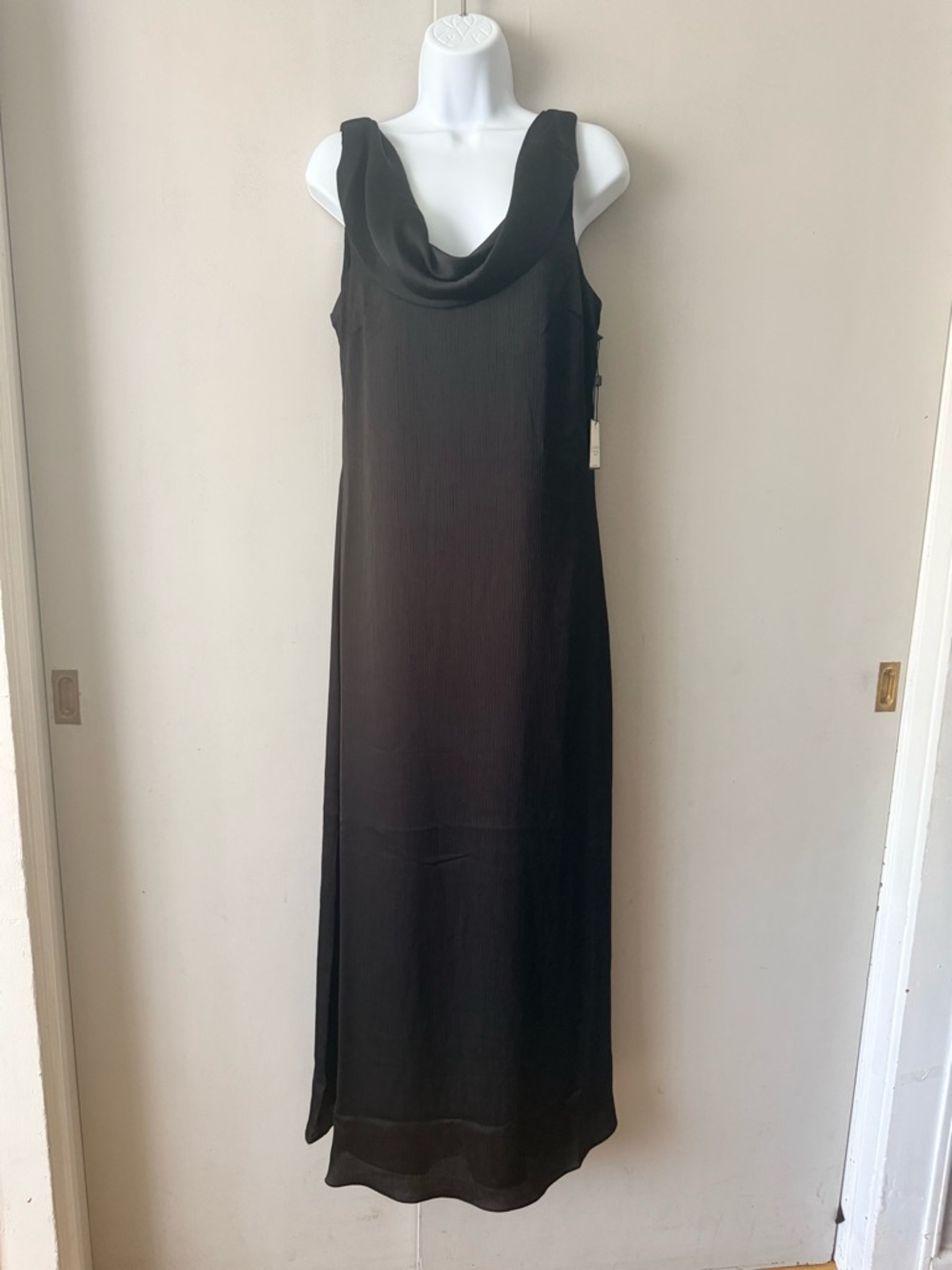 Laundry By Shelli Segal Black Sleeveless Cowl Neck Maxi Dress - Picture 2 of 5